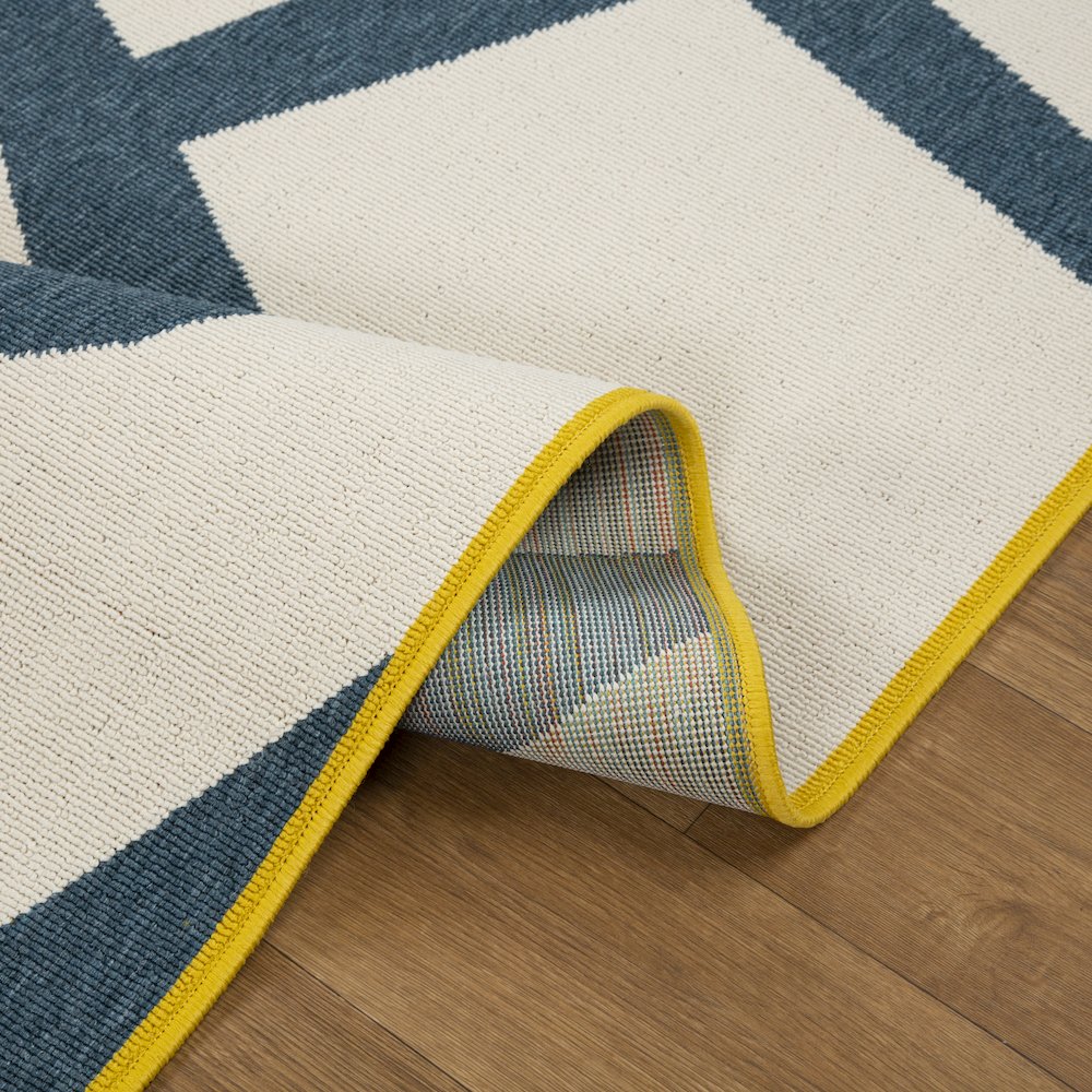 Mapa Durable Performance Area Rug Outdoor in White/Blue, 8' x 9'9". Picture 3