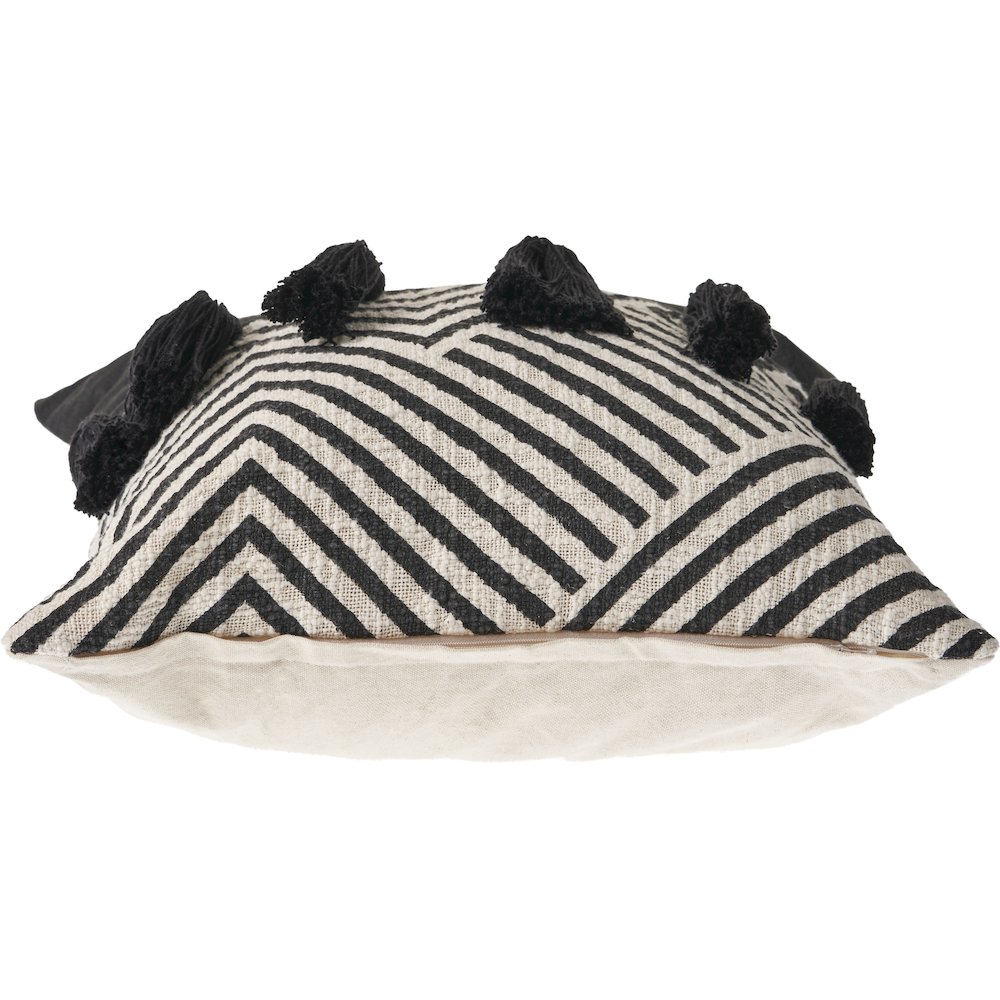 Elevate Cotton Pillow Set of 2 in Black/White, 20" x 20". Picture 4