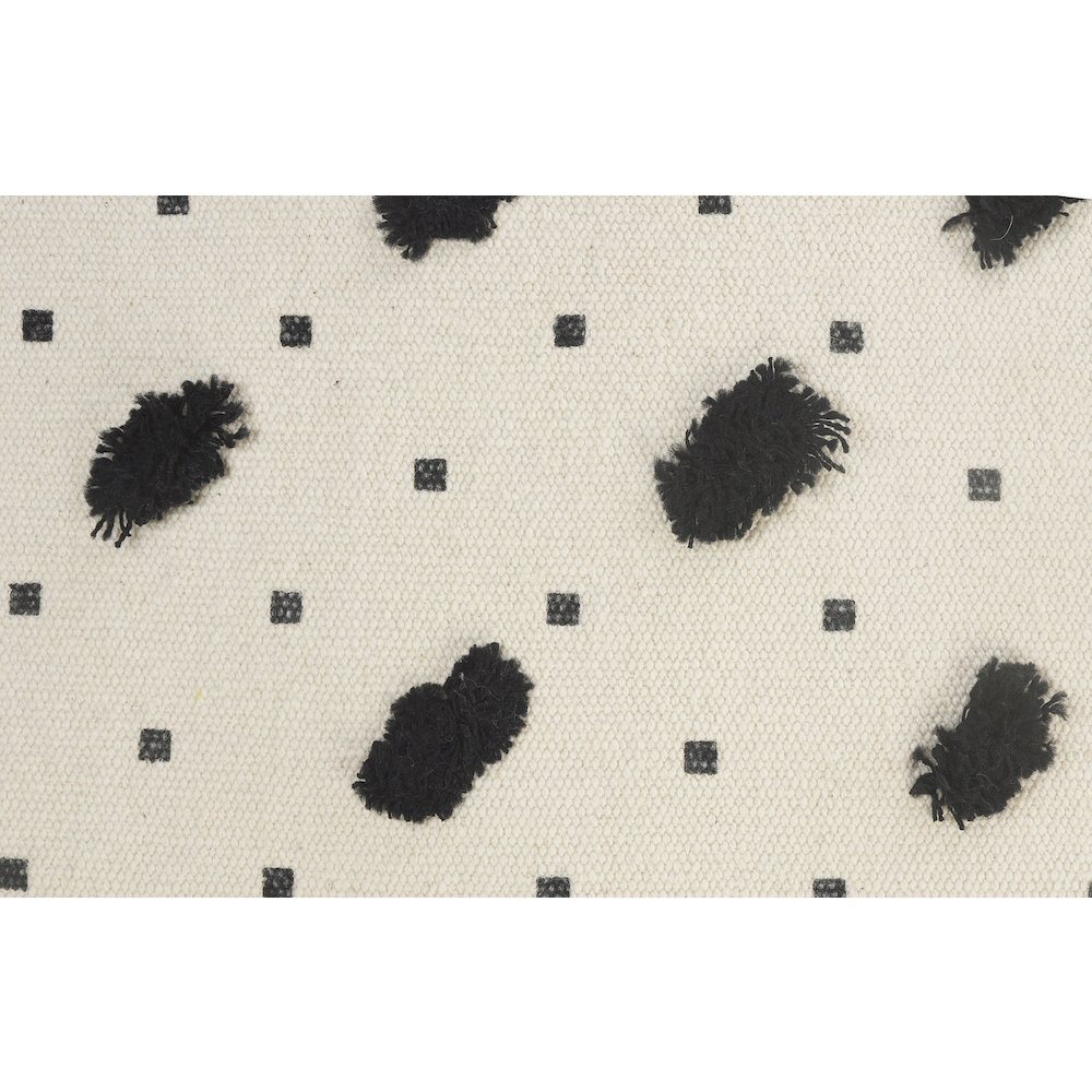 Avant-garde Cotton Pillow Set of 2 in Ivory/Black, 20" x 20". Picture 7