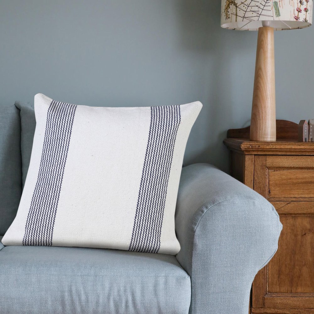 Cabana Cotton Pillow Set of 2 in Blue/White, 20" x 20". Picture 10