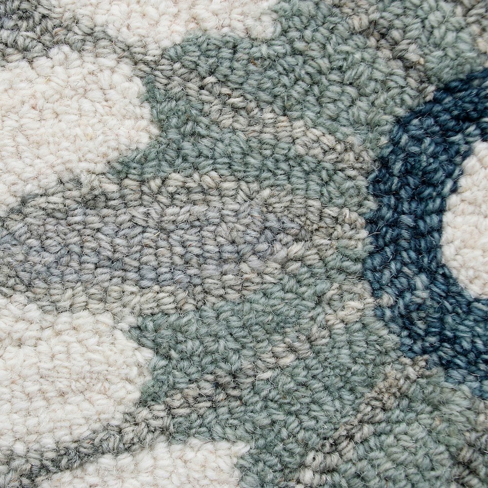 RugsA Ivory/Gray Suzani Wool Round Rug. Picture 4