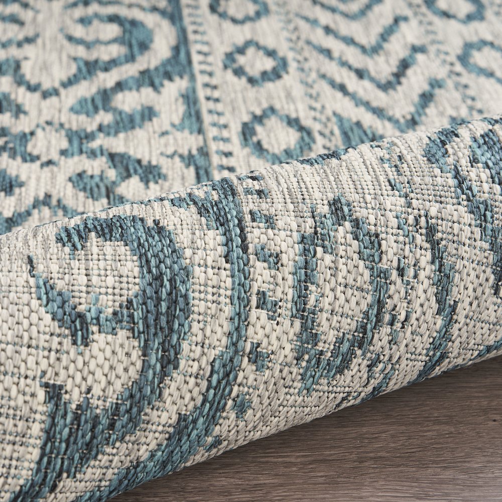 Entwined Geometric Indoor/Outdoor Area Rug. Picture 4