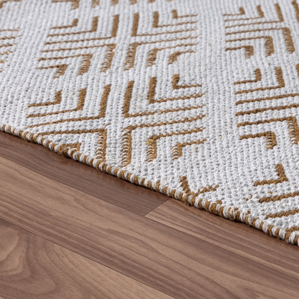 Pomona Cotton Blend Indoor Area Rug in Tan/White 9' x 12'. Picture 8