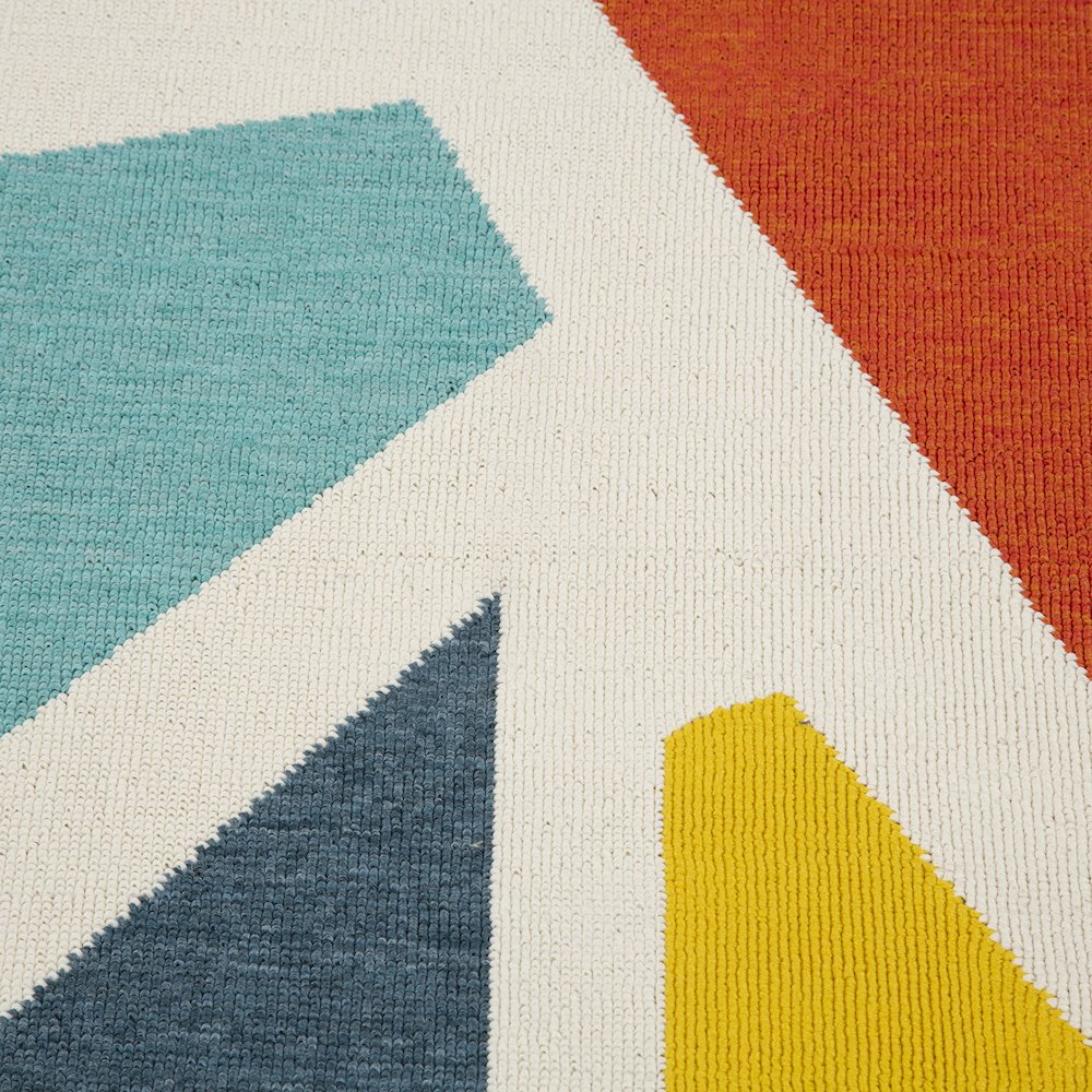 Mapa Durable Performance Area Rug Outdoor in White/Multicolored, 8' x 9'9". Picture 6