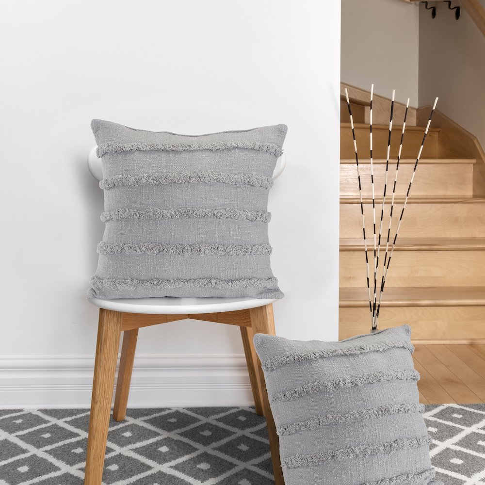 Rory Cotton Pillow Set of 2 in Gray, 20" x 20". Picture 9