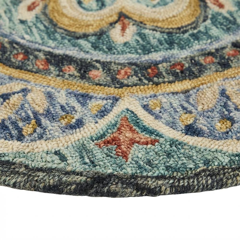 Blue Indoor Round Area Rug With Classic Style And Bright Colors. Picture 6