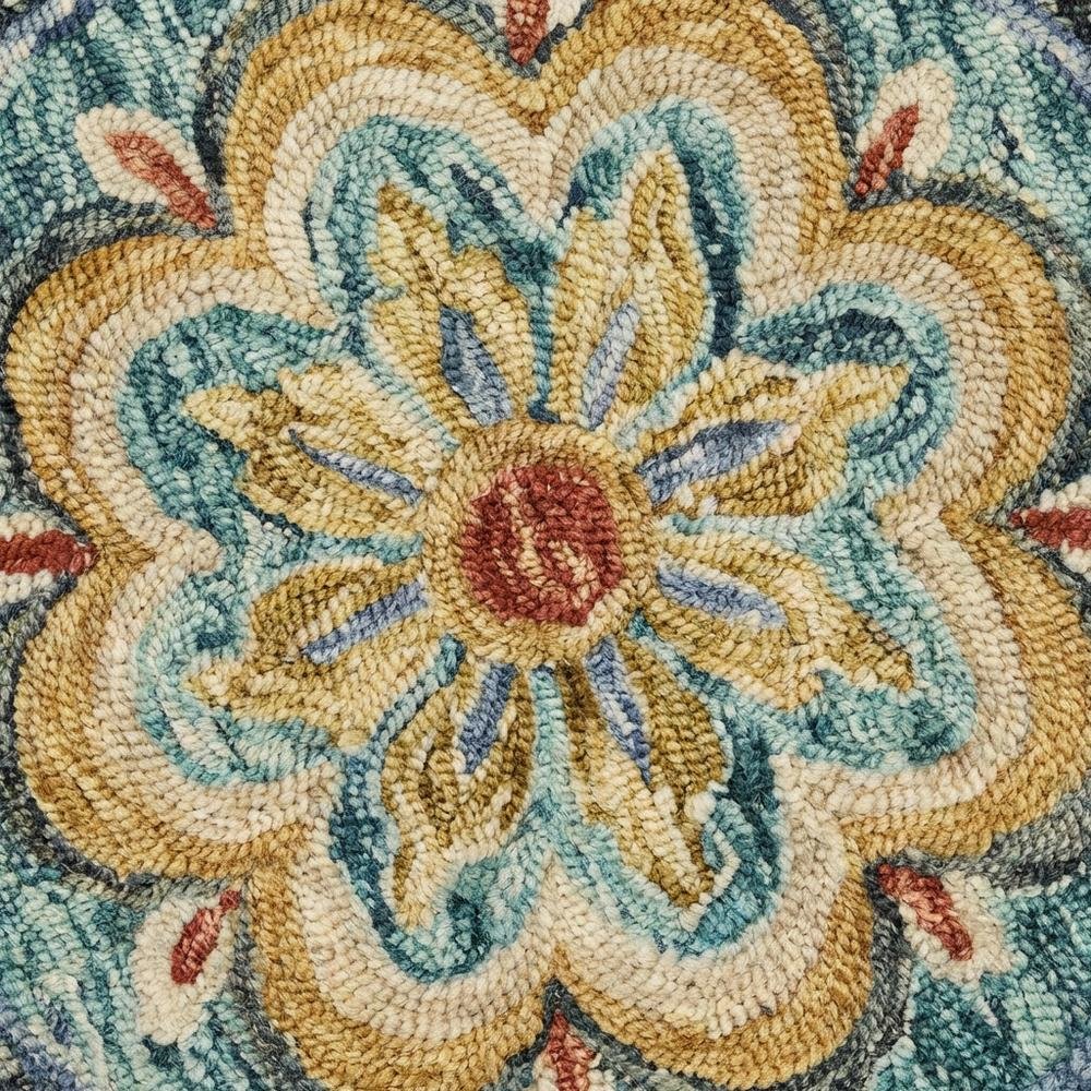 Blue Indoor Round Area Rug With Classic Style And Bright Colors. Picture 5