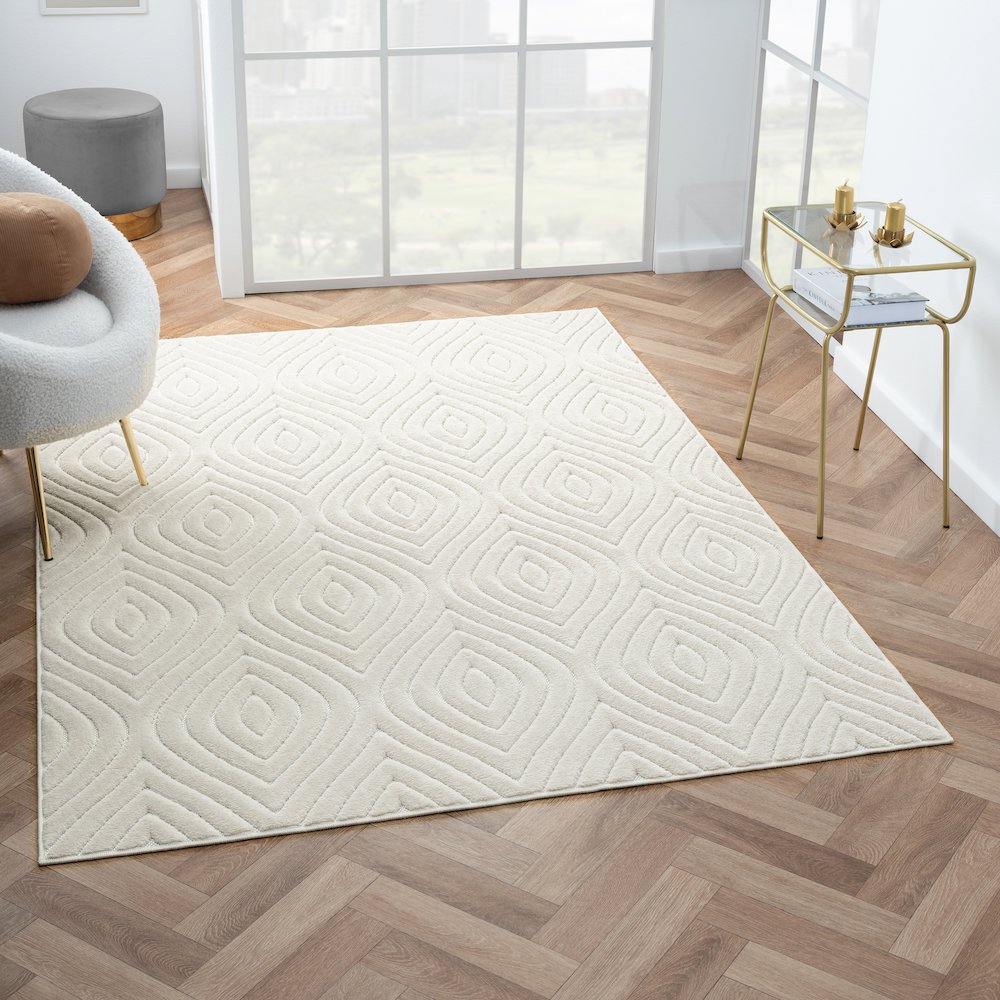 Atlas Durable Performance Area Rug Outdoor in Ivory, 5' x 7'. Picture 2