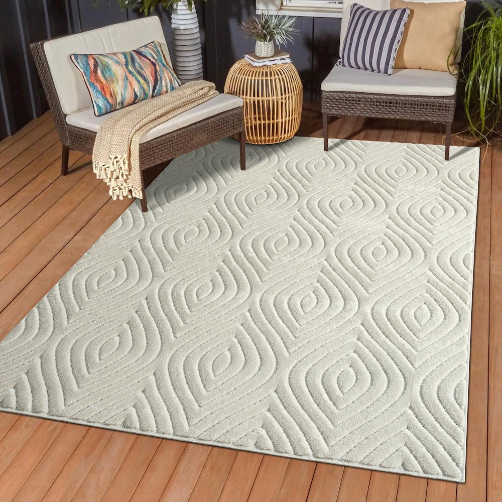 Atlas Durable Performance Area Rug Outdoor in Ivory, 5' x 7'. Picture 9