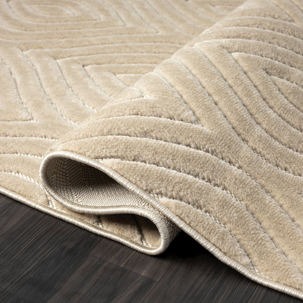 Atlas Durable Performance Area Rug Outdoor in Beige, 5' x 7'. Picture 4