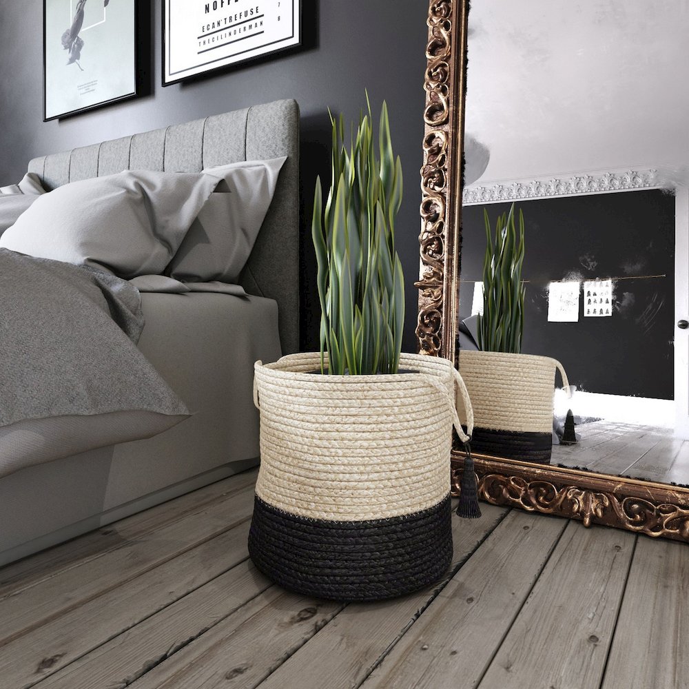 Baskets Jute Indoor Basket in White/Black, 17" x 17" x 17". Picture 2