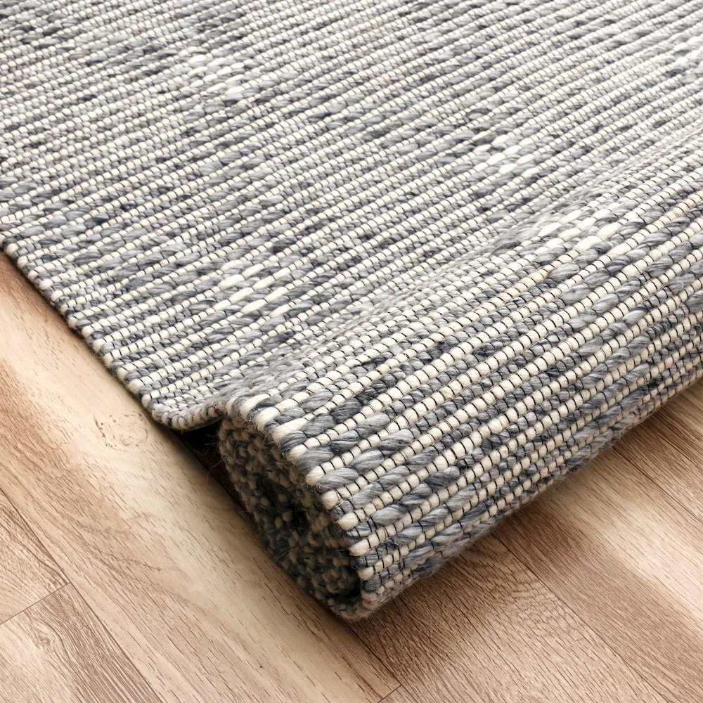 Bergen Wool Blend Area Rug Indoor in Blue/Gray, 2' x 3'. Picture 3