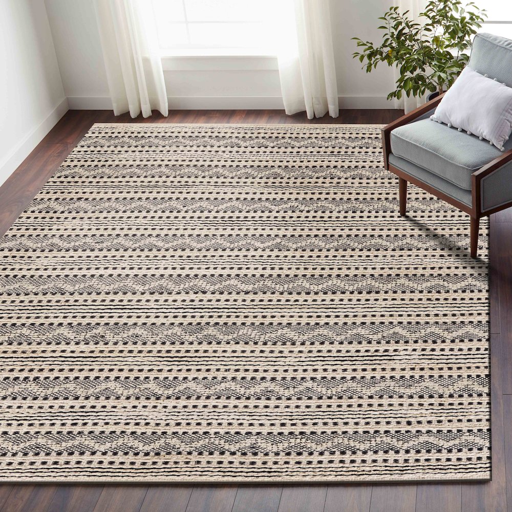Bleached Naturals Jute Blend Area Rug Indoor in Black/Ivory, 7'9" x 9'9". Picture 8