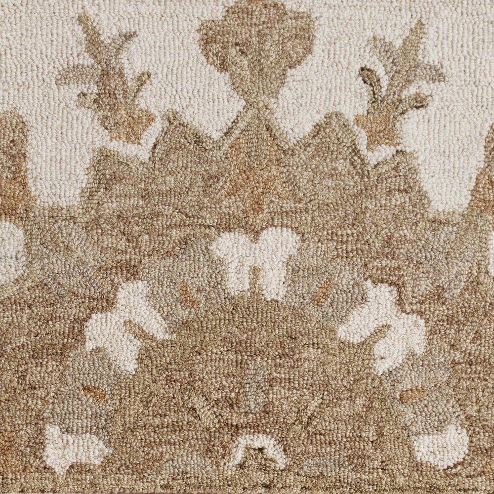 Bella Rose Wool Area Rug Indoor in Beige/Brown, 2'3" x 3'10" Hearth. Picture 2