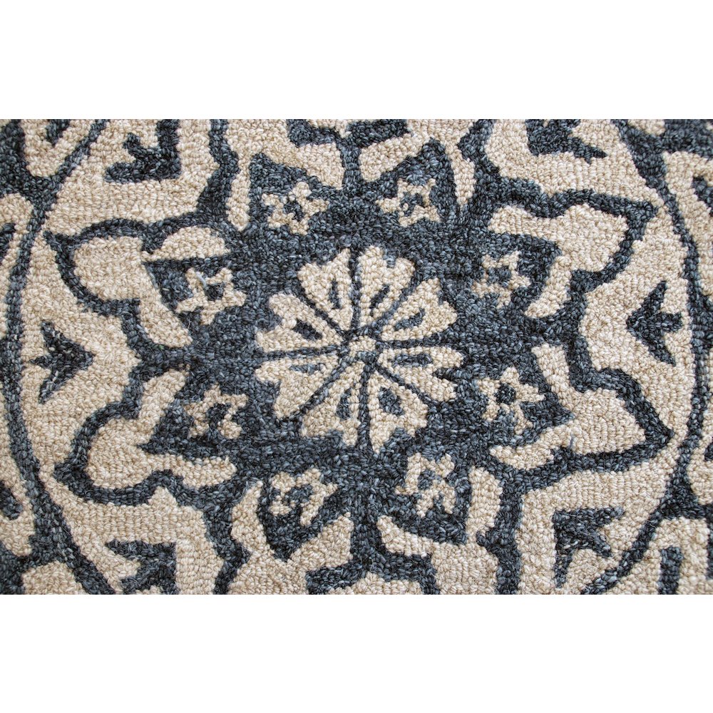 Bella Rose Wool Area Rug Indoor in Blue/Ivory, 3' Round. Picture 2