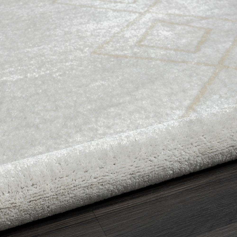 Calgary Durable Performance Area Rug Indoor in Cream/Gray, 5' x 7'. Picture 9