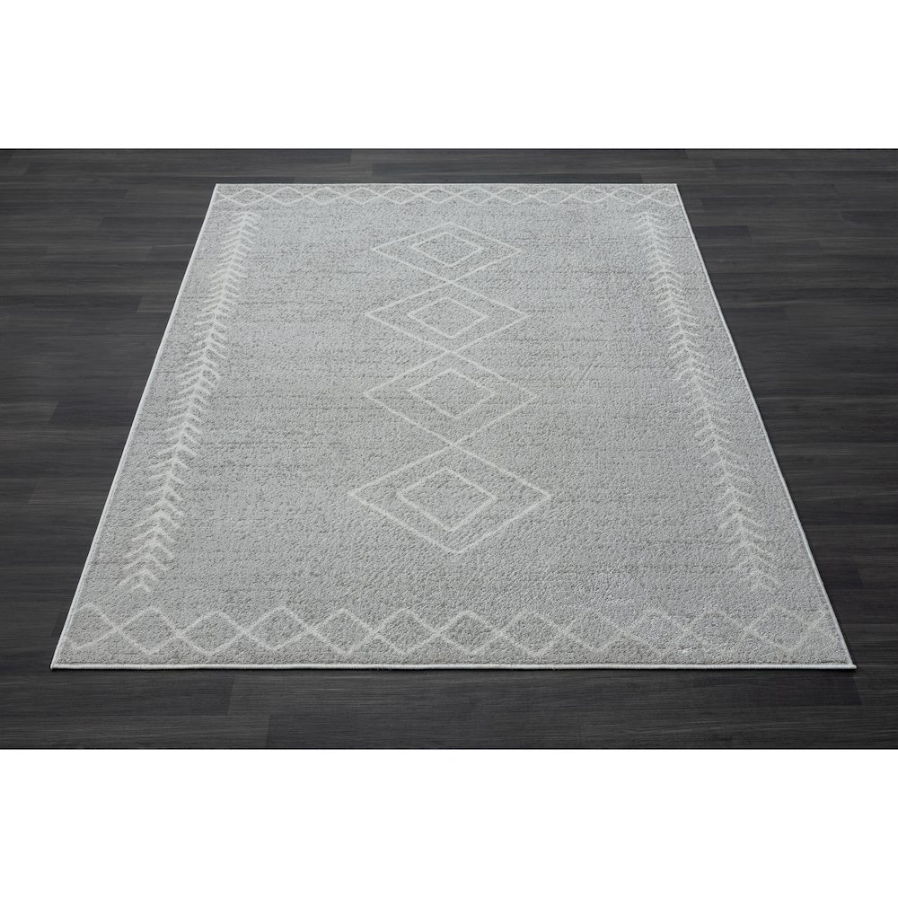 Calgary Durable Performance Area Rug Indoor in Gray/Cream, 5' x 7'. Picture 8