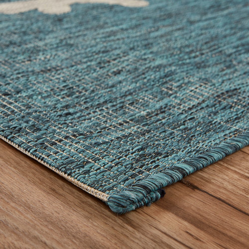 Captiva Durable Performance Area Rug Outdoor in Blue/Gray, 5' x 7'. Picture 3