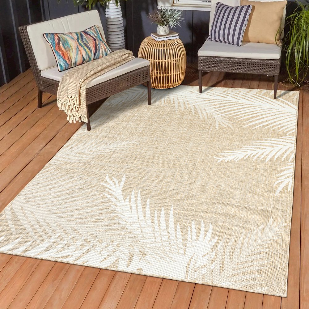 Captiva Durable Performance Area Rug Outdoor in Beige/Ivory, 5' x 7'. Picture 2