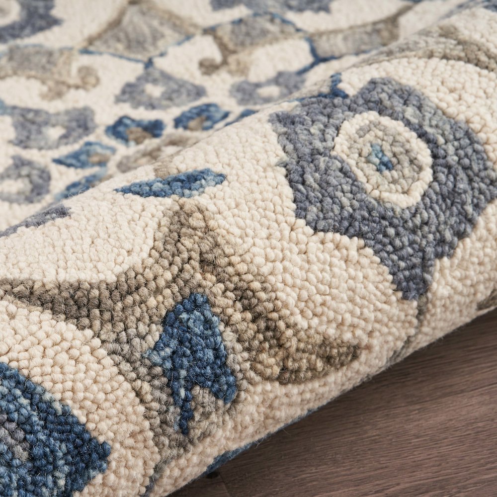 Dazzle Wool Area Rug Indoor in Blue/Ivory, 4' Round. Picture 5