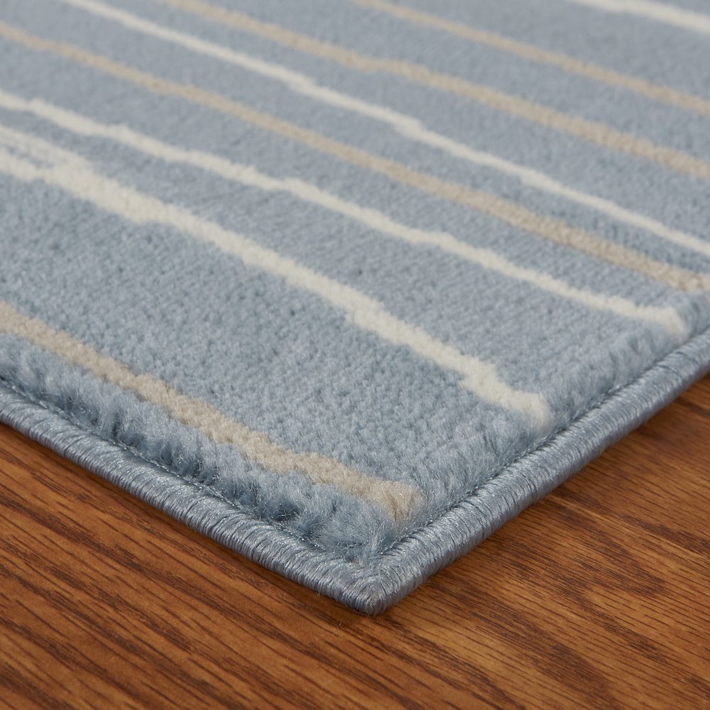 Grace Olefin Area Rug Indoor in Blue, 5'2" x 7'2". Picture 3