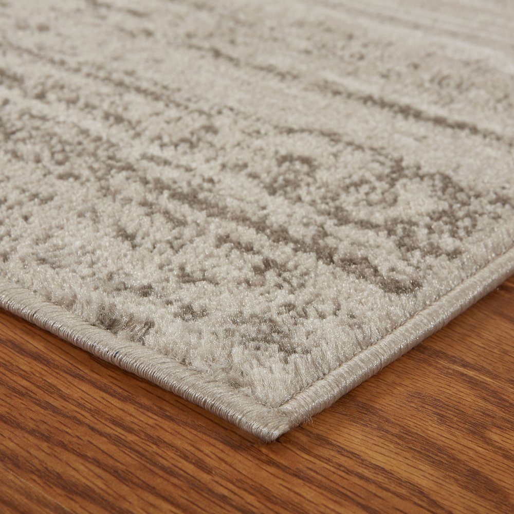 Matrix Olefin Area Rug Indoor in Beige/White, 5'2" x 7'2". Picture 3