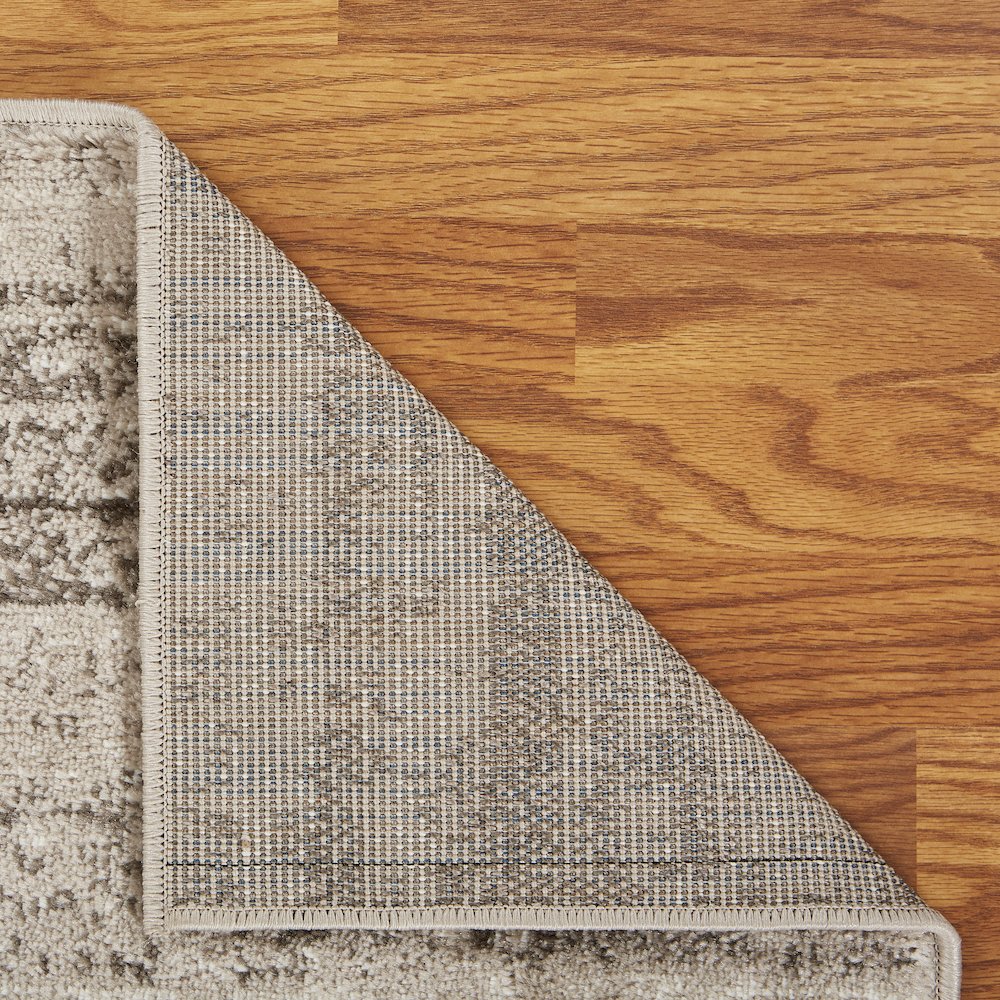 Matrix Olefin Area Rug Indoor in Beige/White, 5'2" x 7'2". Picture 4