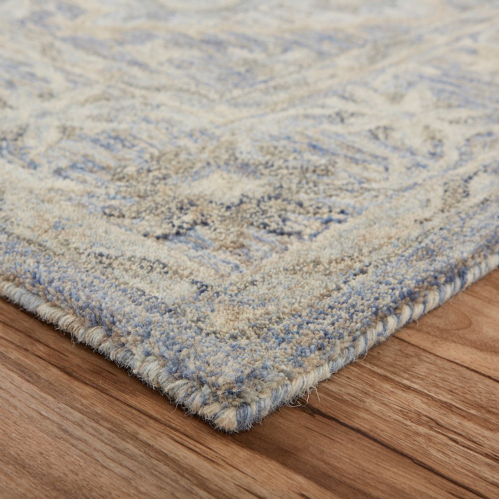 Modern Traditions Wool Area Rug Indoor in Blue, 5' x 7'9". Picture 3