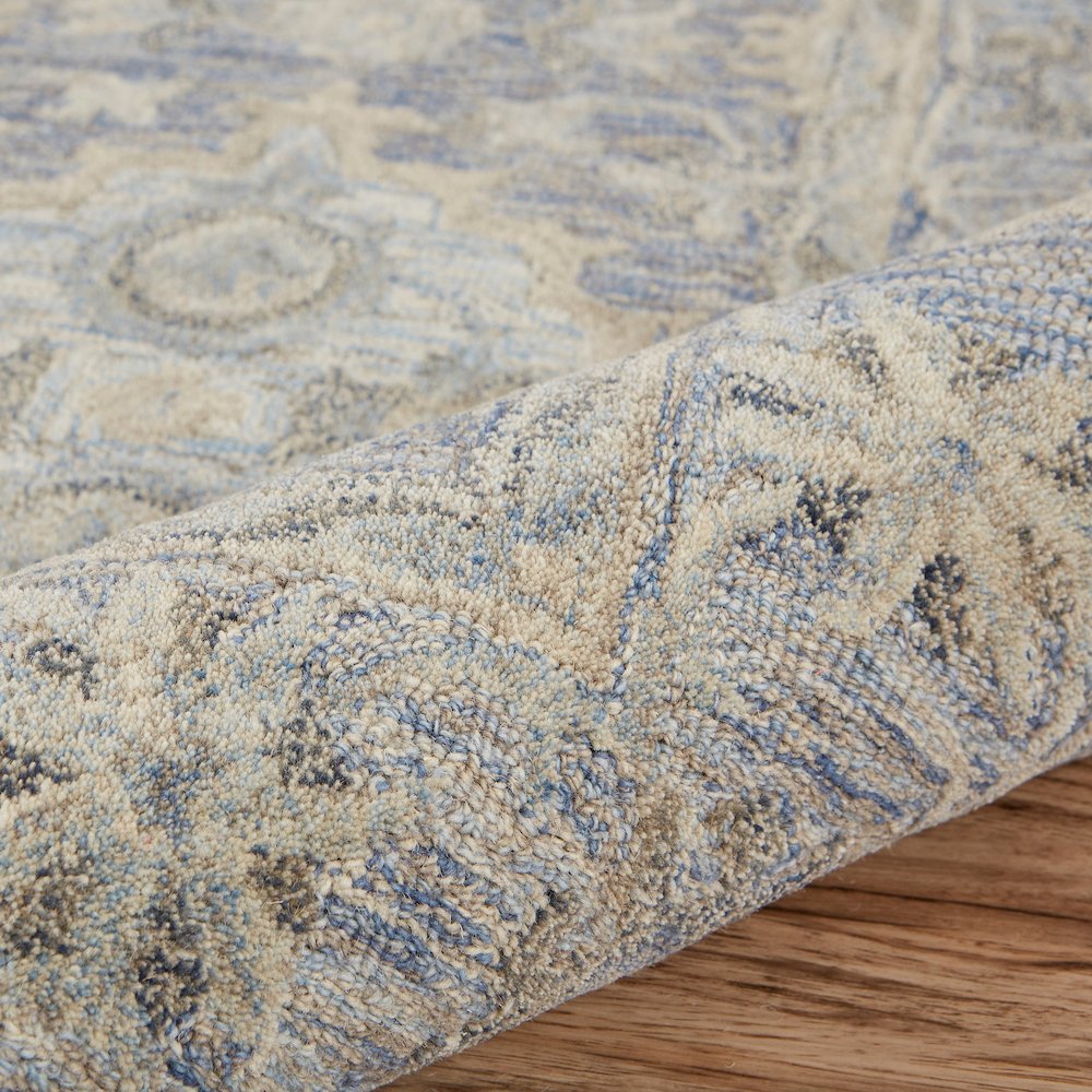 Modern Traditions Wool Area Rug Indoor in Blue, 5' x 7'9". Picture 5