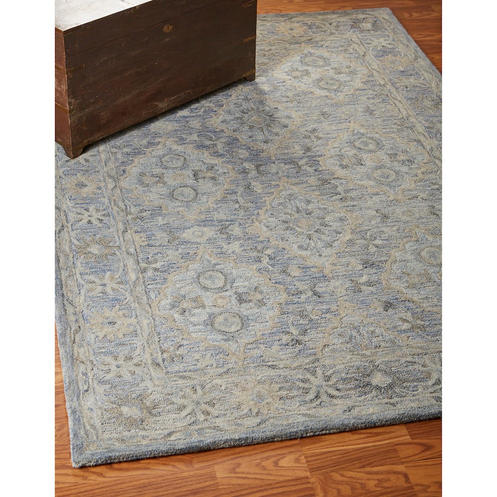 Modern Traditions Wool Area Rug Indoor in Blue, 5' x 7'9". Picture 7