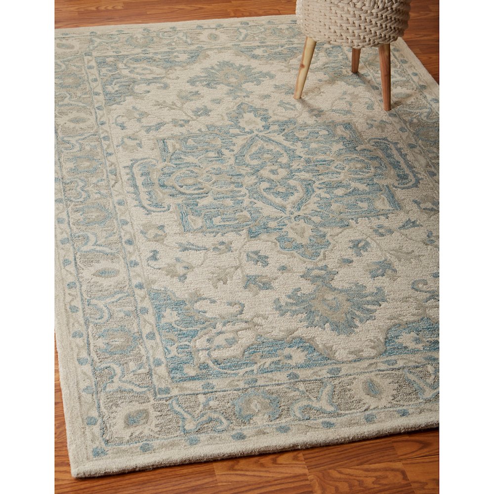 Modern Traditions Wool Area Rug Indoor in Blue/Gray, 5' x 7'9". Picture 9