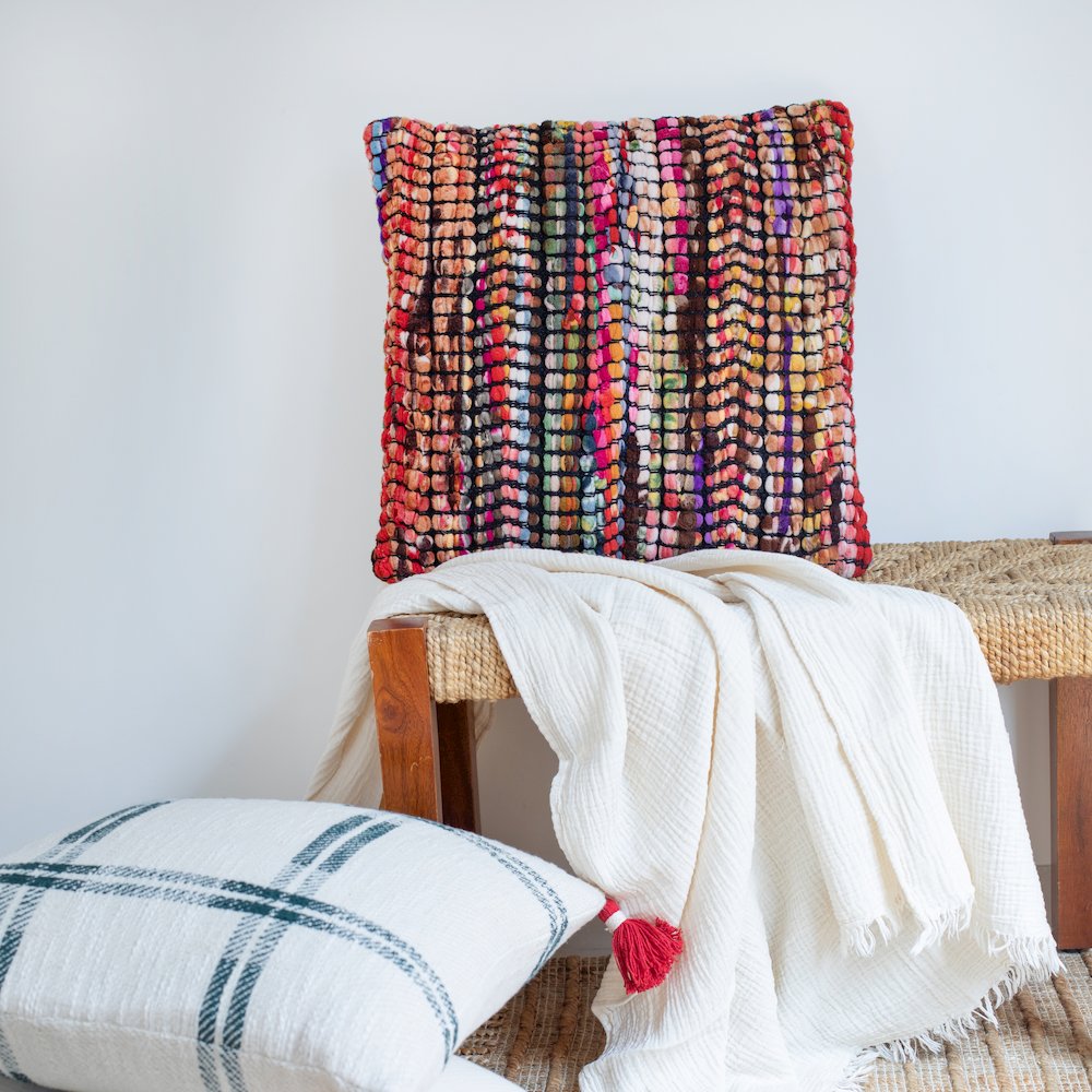 Ox Bay Hand-Woven Black/Multicolored Geometric Cotton Blend Pillow Cover. Picture 2