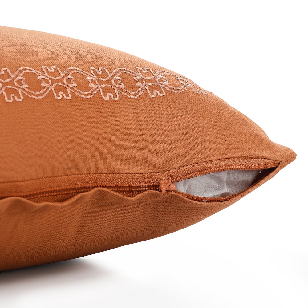 Dainty and Delicate Embroidered Border Throw Pillow. Picture 4
