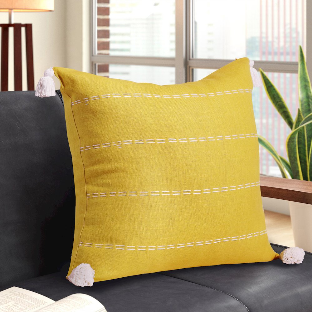 Estate Linen Poly Filled Pillow in Yellow/Ivory, 20" x 20". Picture 2