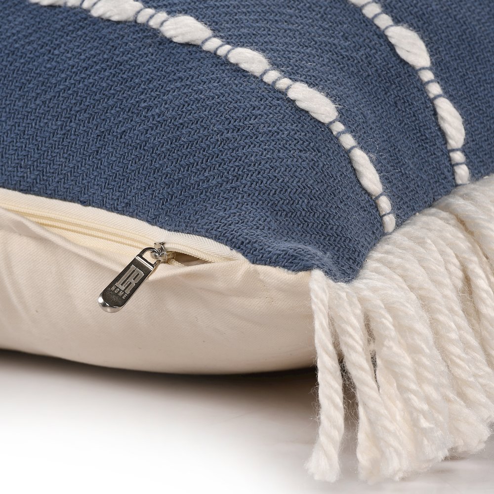 Denver Cotton Blend Poly Filled Pillow in Blue/Ivory, 20" x 20". Picture 4