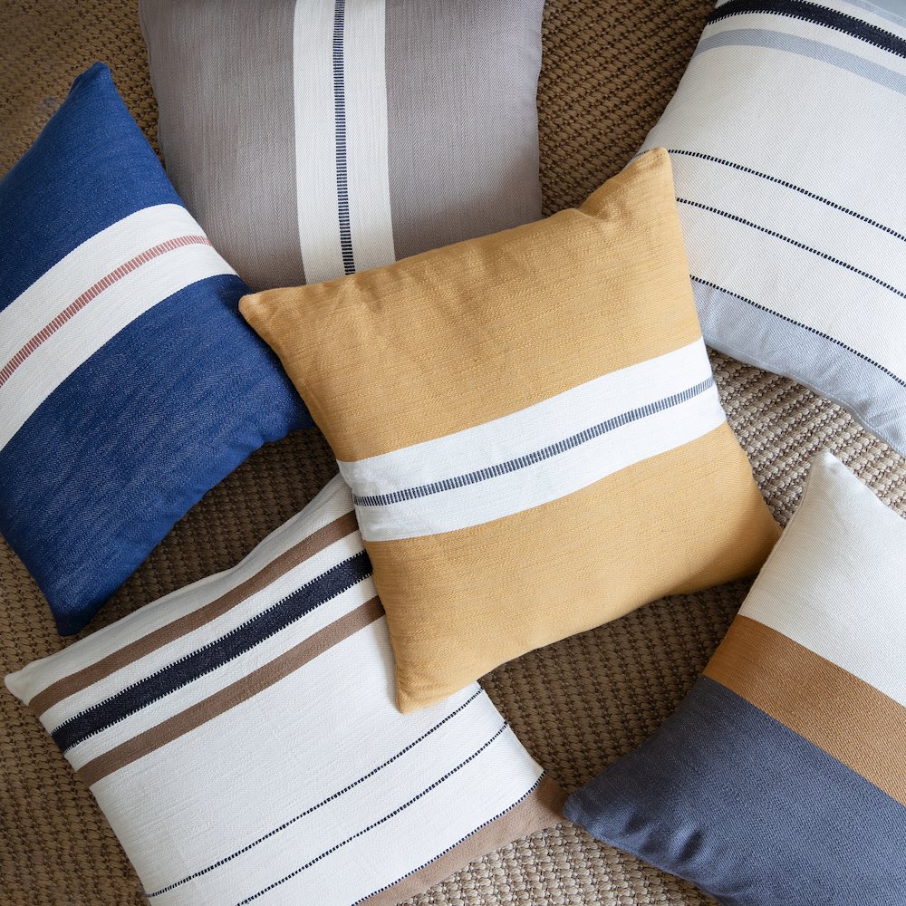 Wilmington Cotton Poly Filled Pillow in Ivory/Brown, 20" x 20". Picture 8