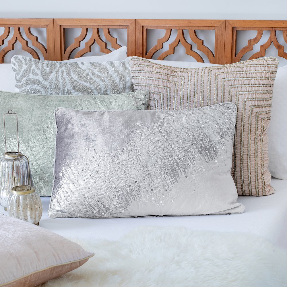 Cosmopolitan Performance Poly Filled Pillow in Ivory/Silver, 16" x 24". Picture 2