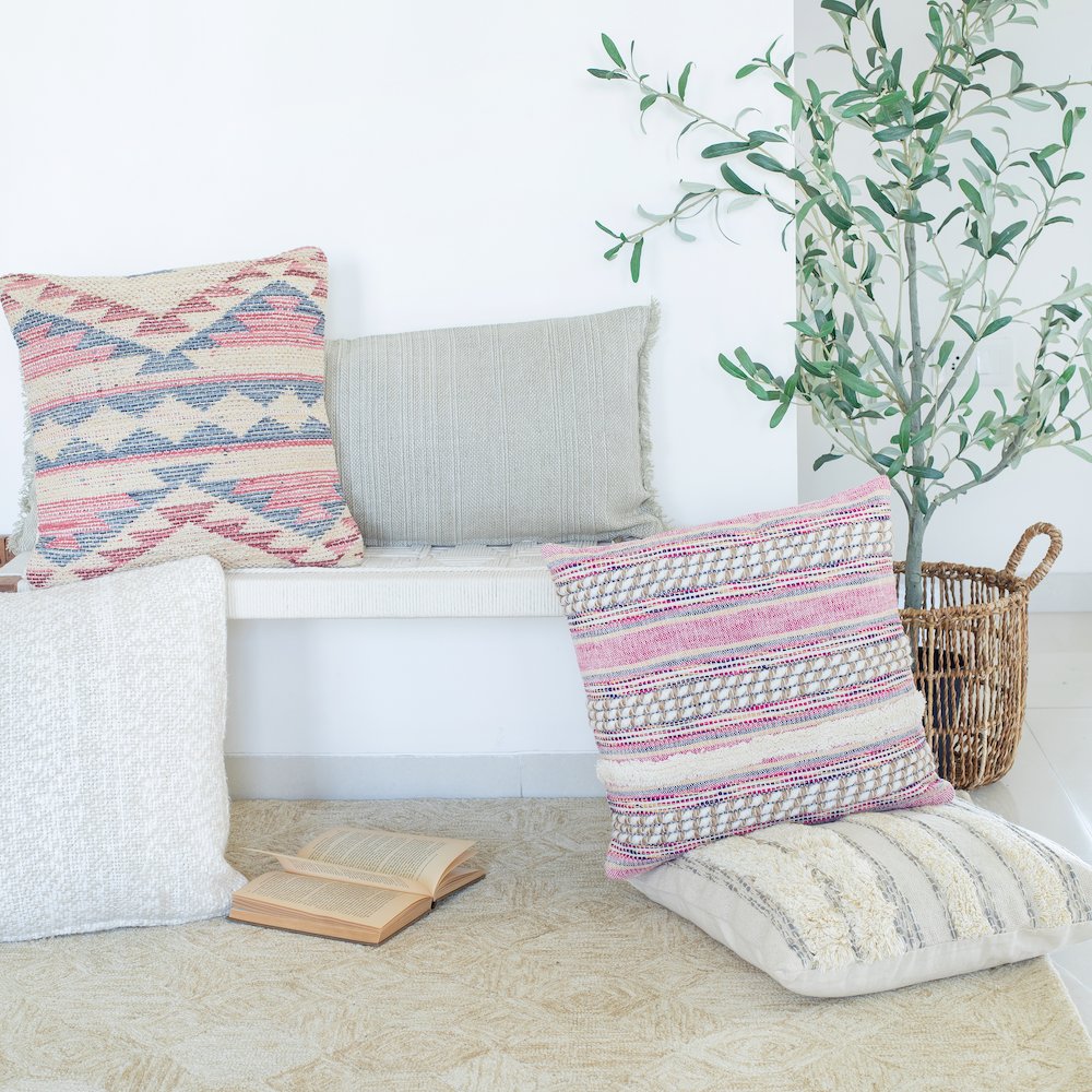 Ox Bay Hand-stitched Pink/Gray Geometric All-Natural Cotton Pillow Cover. Picture 8
