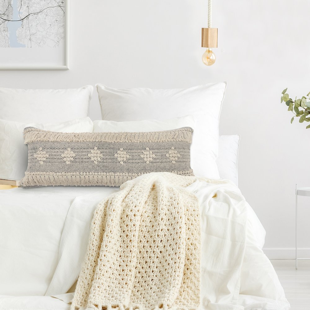 Ox Bay Hand-Woven Gray/Cream Geometric All-Natural Cotton Pillow Cover. Picture 6