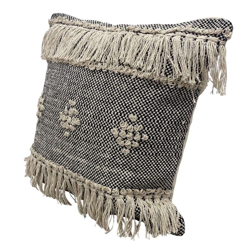 Ox Bay Hand-Woven Gray/Cream Geometric All-Natural Cotton Pillow Cover. Picture 4