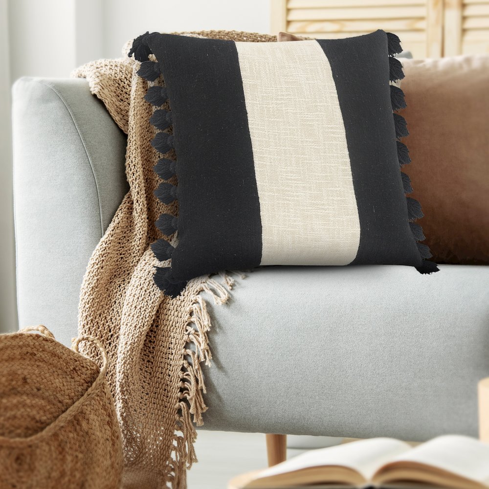 Tri-Stripe Black and Ivory Fringe Pillow. Picture 8