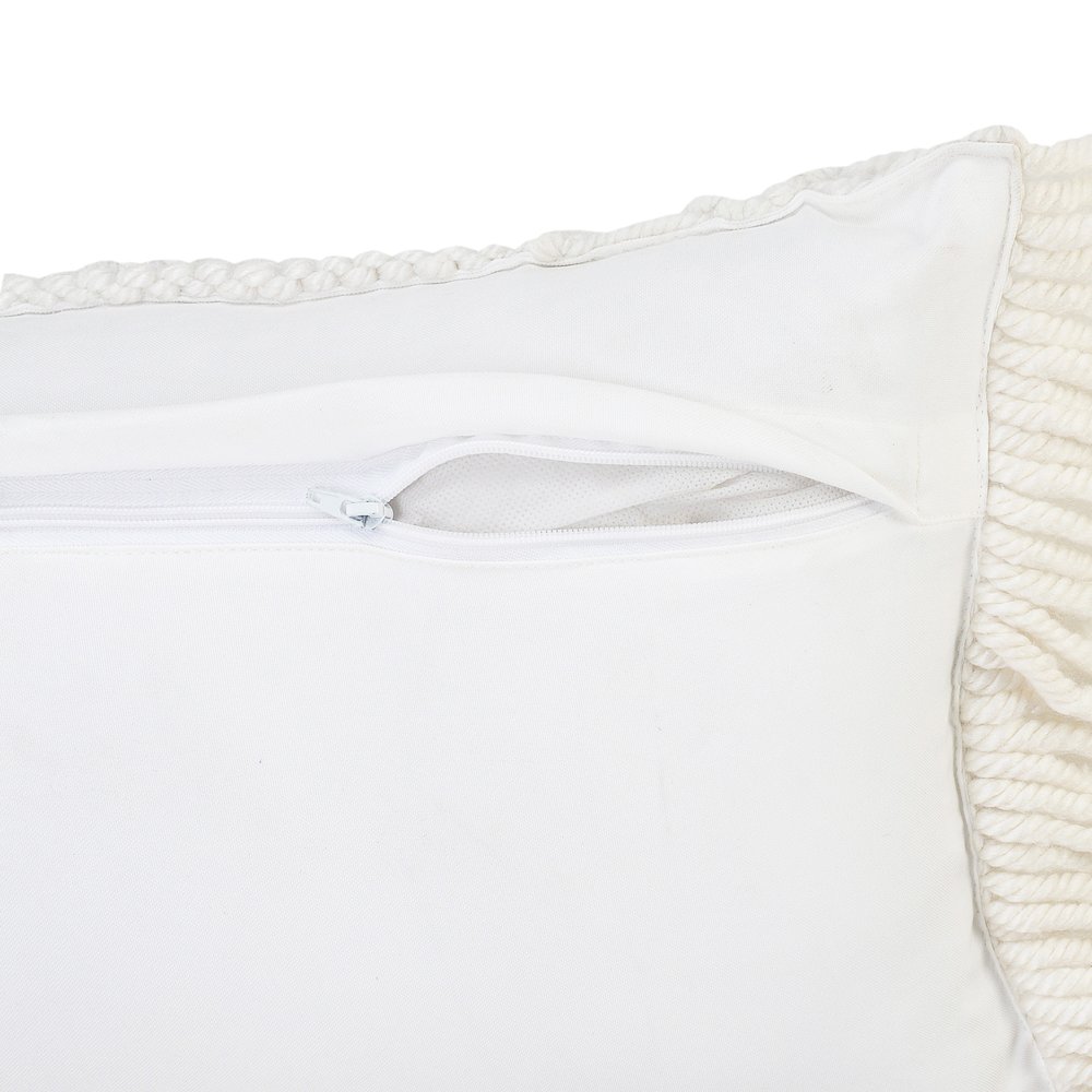 Ox Bay Hand-Woven White Diamond Resistant Polyester Pillow Cover. Picture 2