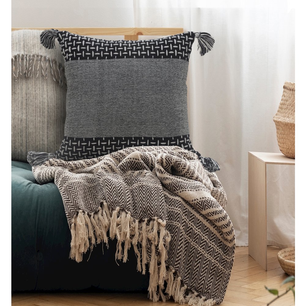 Ox Bay Hand-Woven Black/White Geometric All-Natural Cotton  Pillow Cover. Picture 8