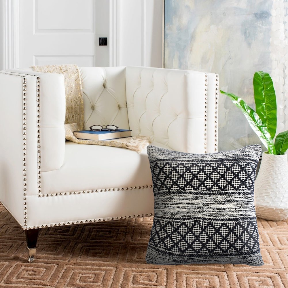 Farmhouse Diamond Geometric Throw Pillow. Picture 8