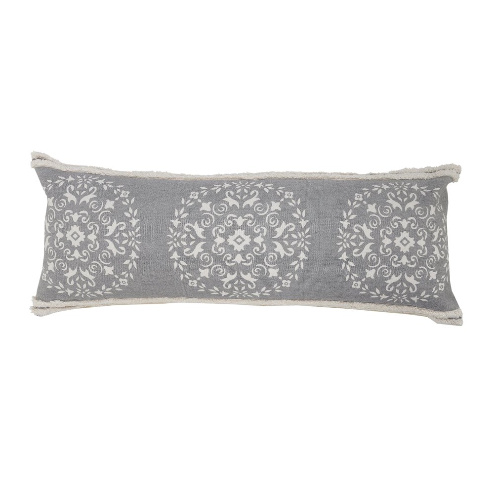 Ox Bay Hand-Woven Gray/White Medallion All-Natural Cotton Pillow Cover. Picture 1