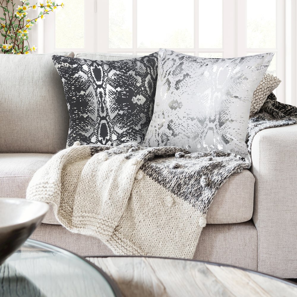 Ox Bay White/Silver Animal All-Natural Cotton Pillow Cover. Picture 8