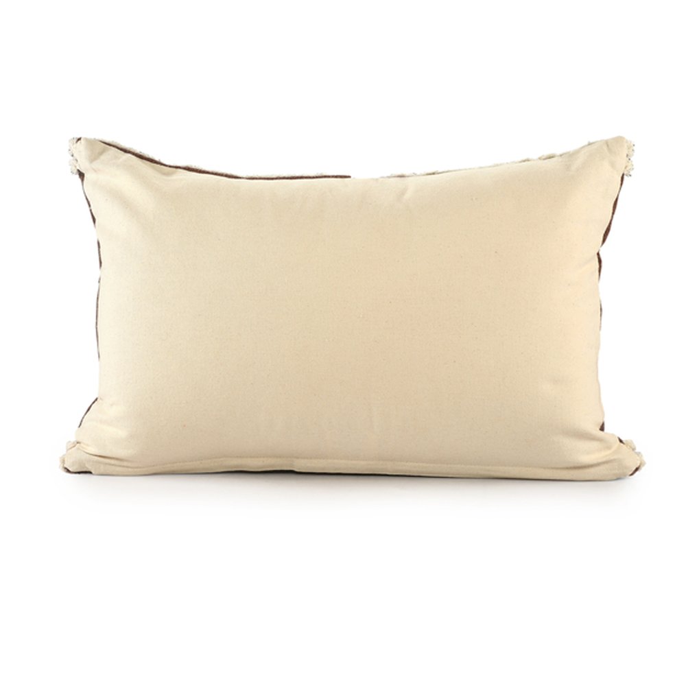 Floral Medallion Lumbar Throw Pillow with Stripe Border. Picture 4