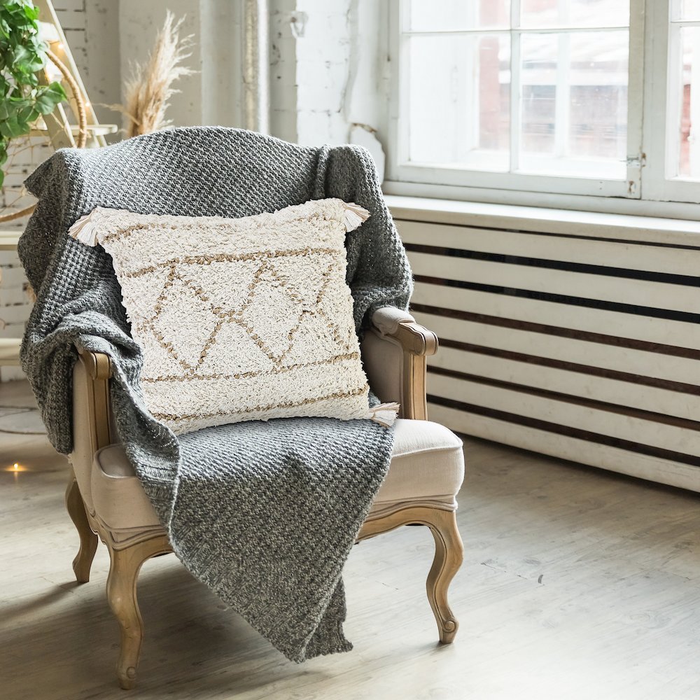 Boho-Chic Diamond Jute and Cotton Throw Pillow. Picture 8