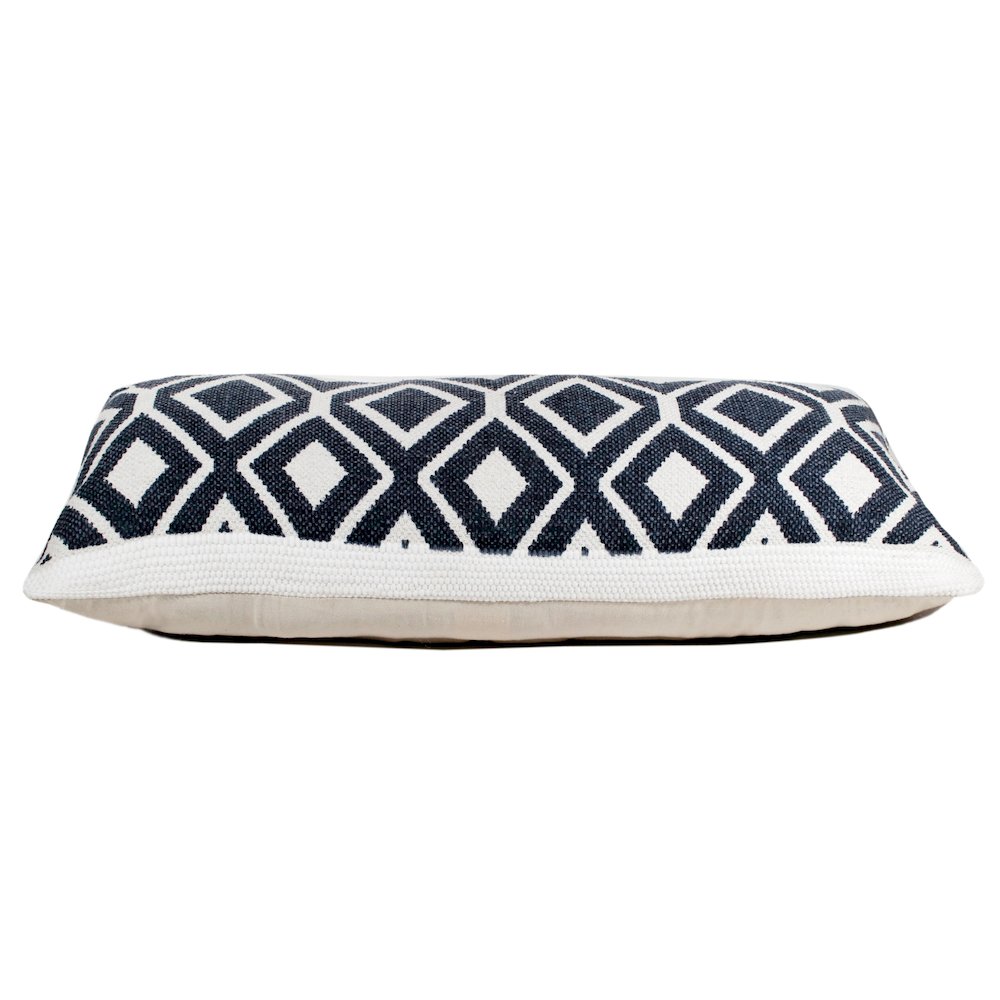 Ox Bay Hand-Woven Black/White Diamond Cotton Blend Pillow Cover. Picture 6