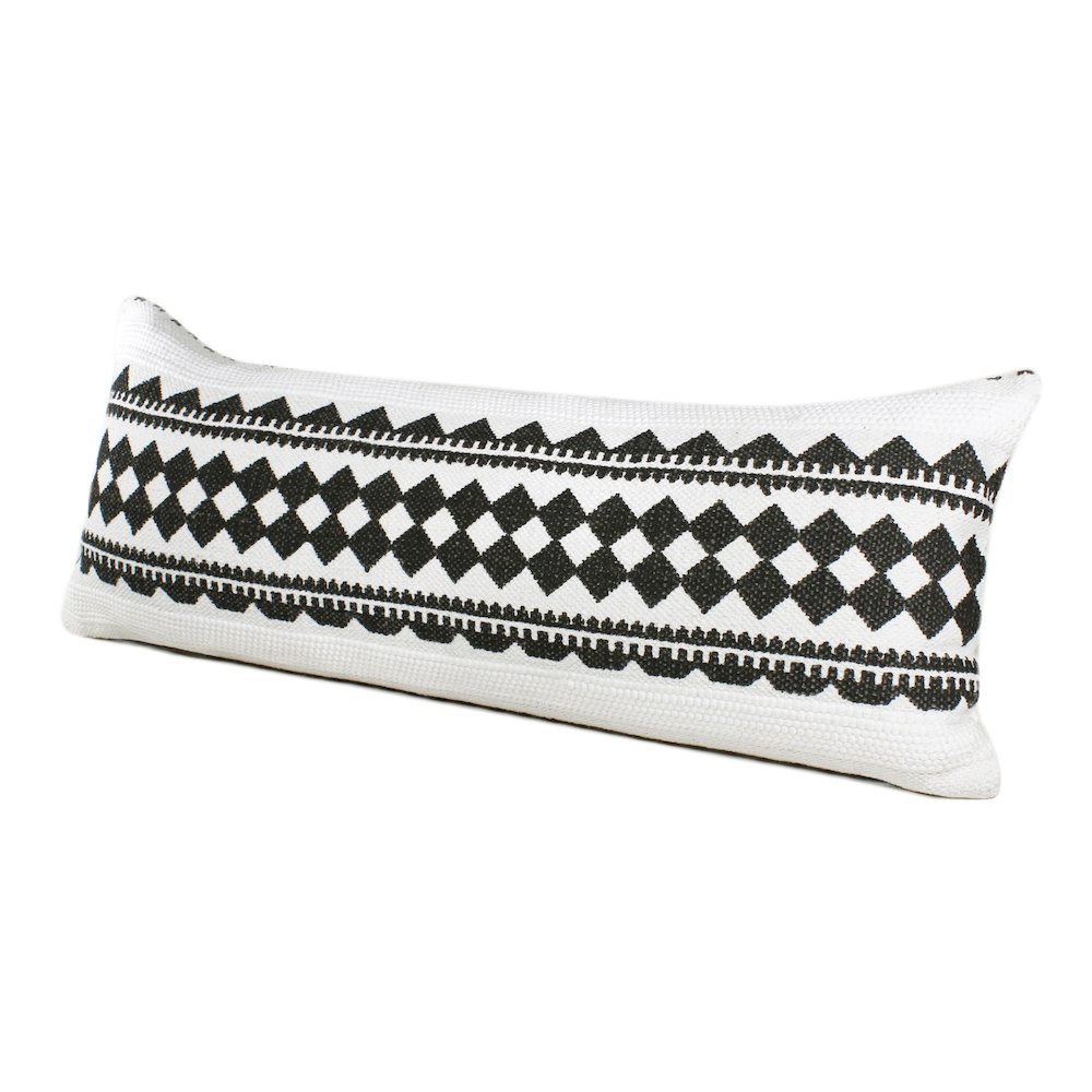 Ox Bay Hand-Woven Black/White Geometric Cotton Blend Pillow Cover. Picture 5